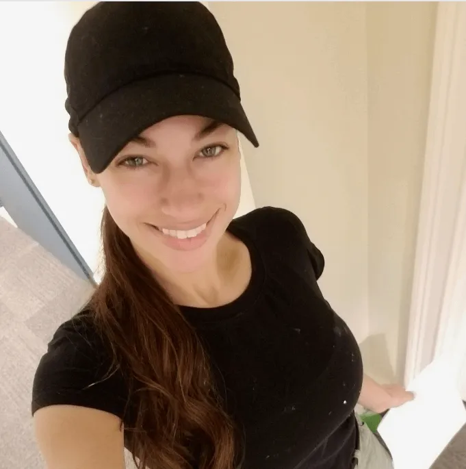 Jess In A House